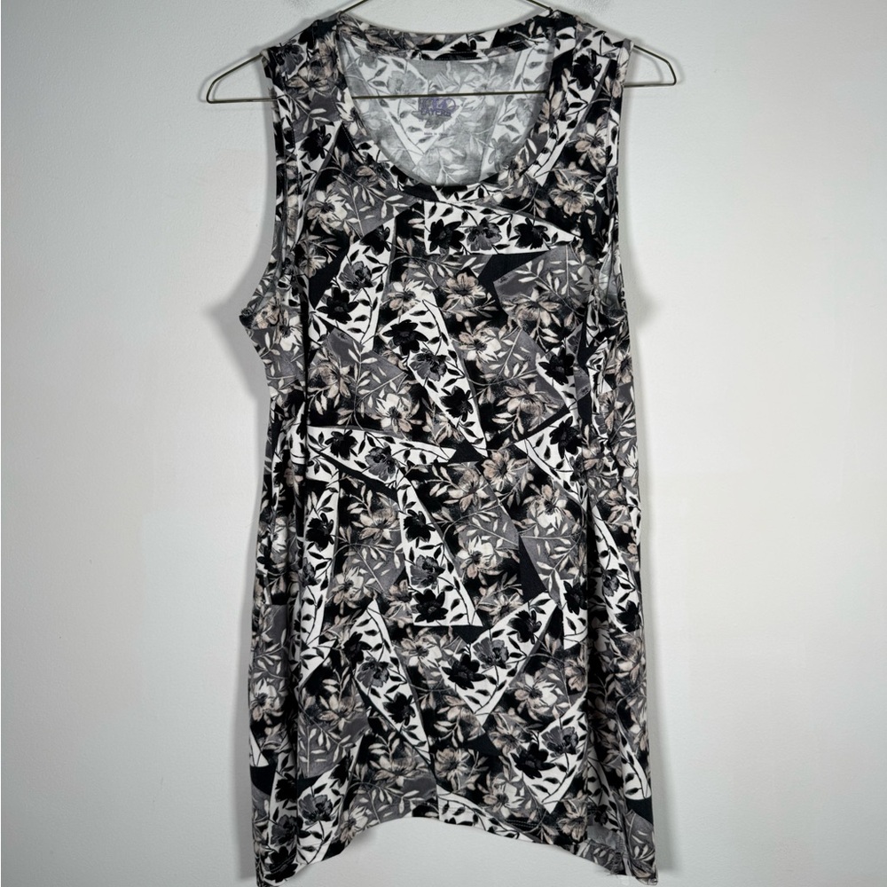 Logo Layers by Lori Goldstein Women’s Size Extra Large XL Sleeveless Top